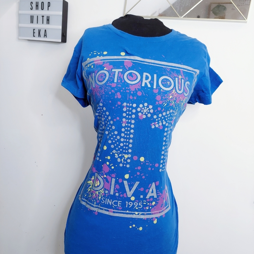 Blue notorious diva since 1995 glitter graphic t-shirt